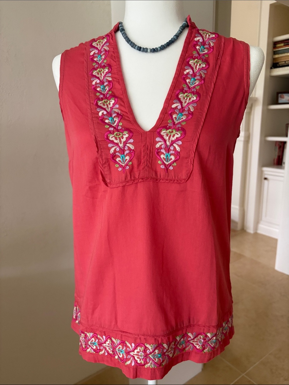 Flamenco Sleeveless Embroidered V-Neck Women's Top - Coral, Size S